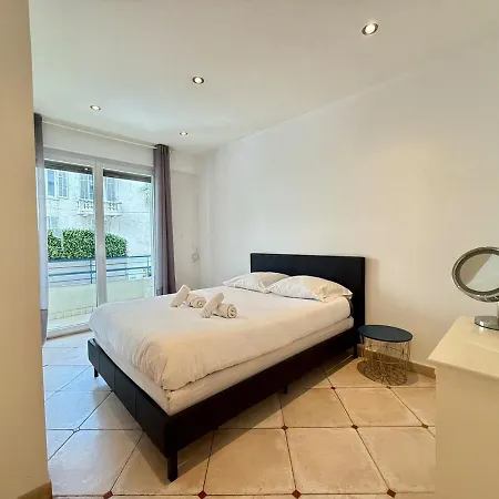 Apartment Vue & A 50m - T3 Cosy Hypercentre Antibes